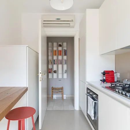 Apartment Arco Della Pace - Ampio Bilocale *